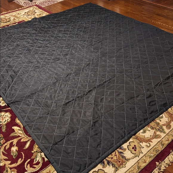 Quilted Christmas Holiday Blanket SIZE 91in X 102in